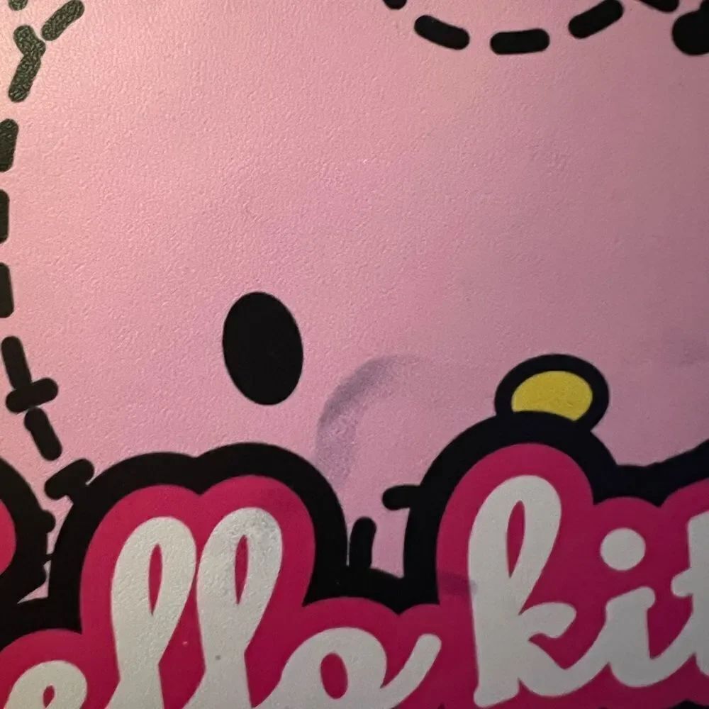 Hello Kitty Zipper Bag - Picture 3 of 6